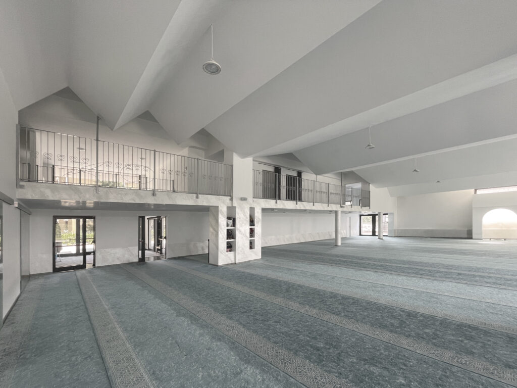 Former Industrial Plant Transformation into a New Islamic Cultural Centre